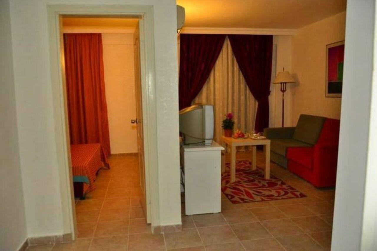 Almila Side Suite Hotel Kültér fotó